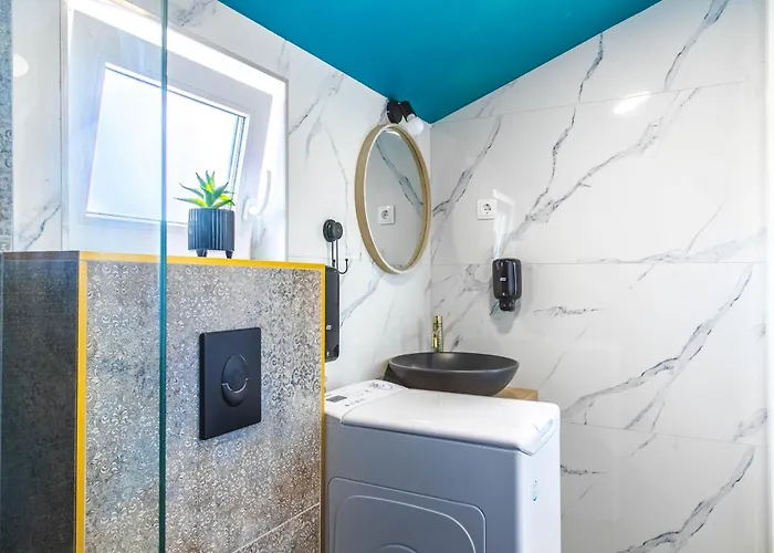 Hrpina Heritage House Ii