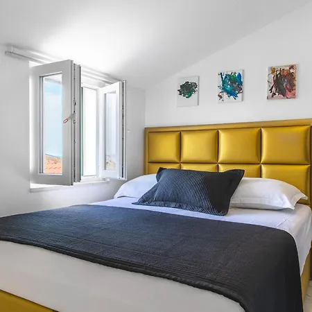 招待所 Hrpina Heritage House Ii 马卡尔斯卡