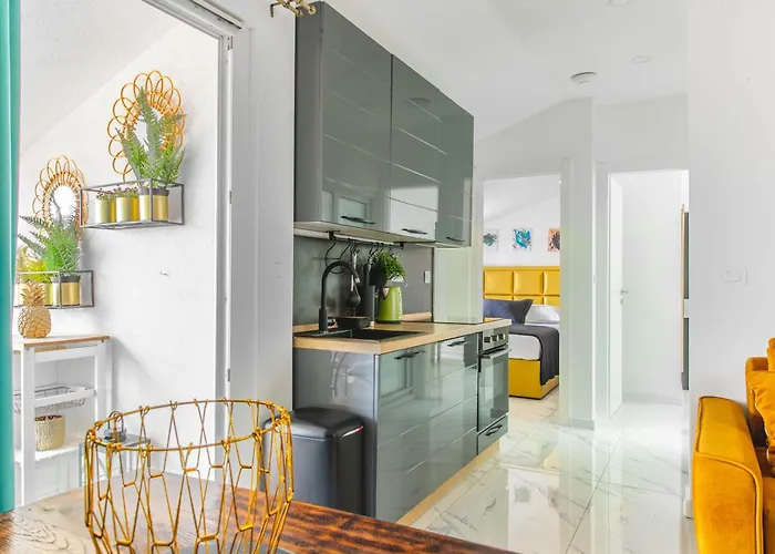 Hrpina Heritage House Ii Makarska